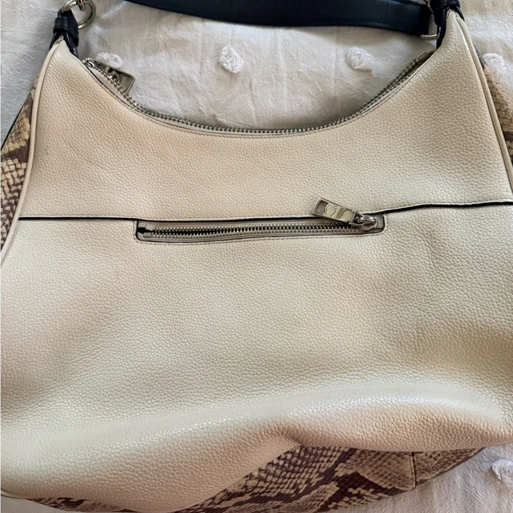 Coach Cream and Tan Hobo Bag - Picture 4 of 6